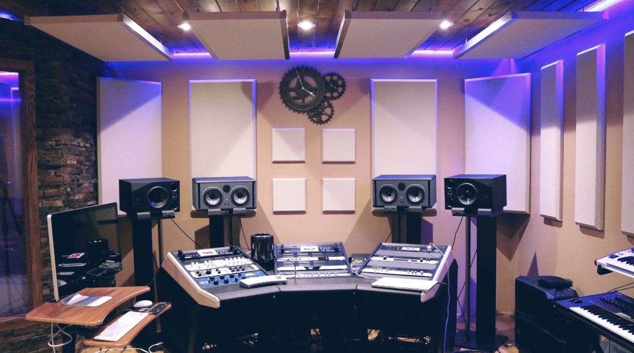 Top 10 Workout Songs for StudentAthletes 2aDays News